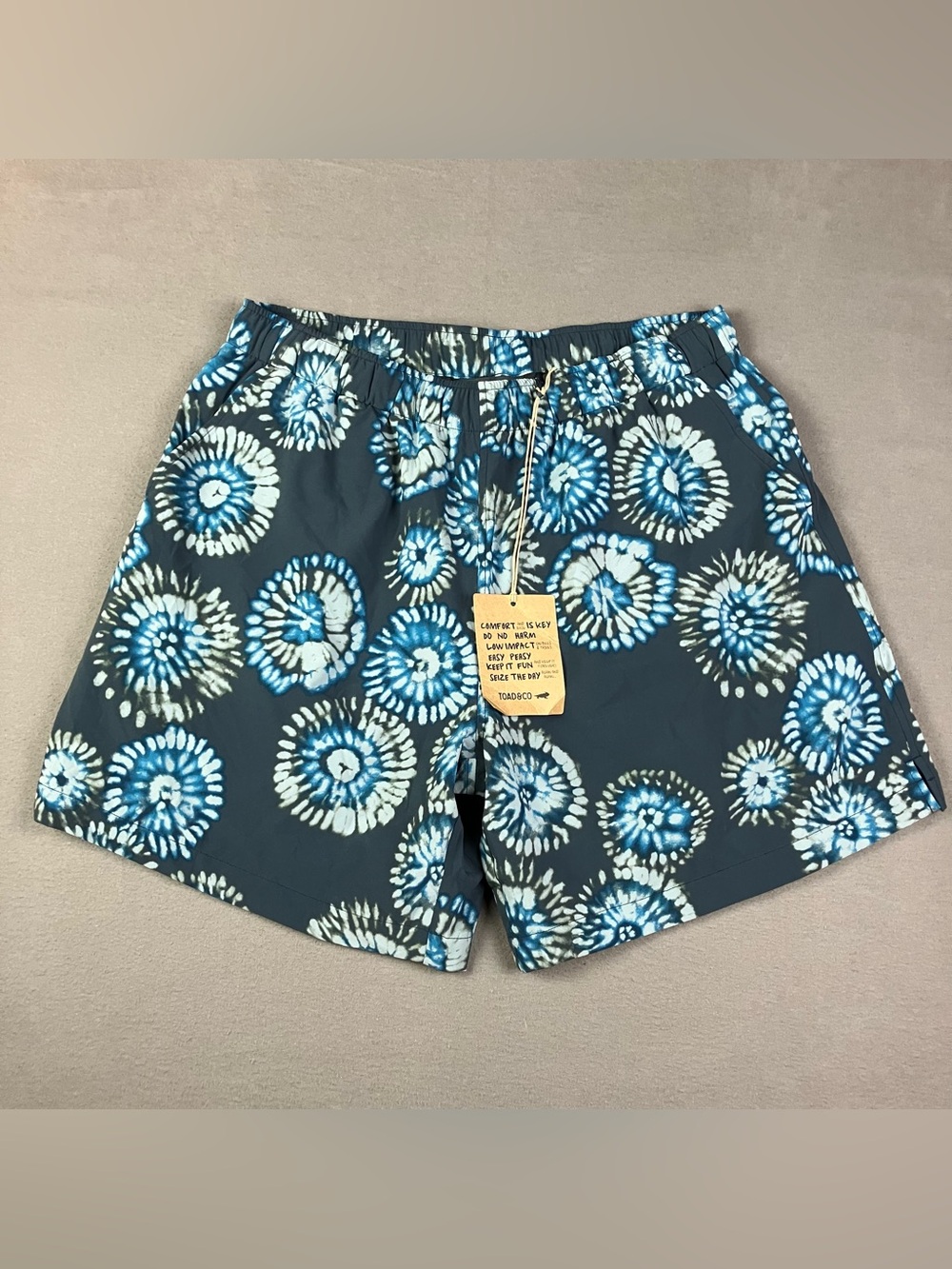 Toad & Co Men’s Size M Breakwater Pull On Shorts Lined Blue Tie Dye NWT! New wit